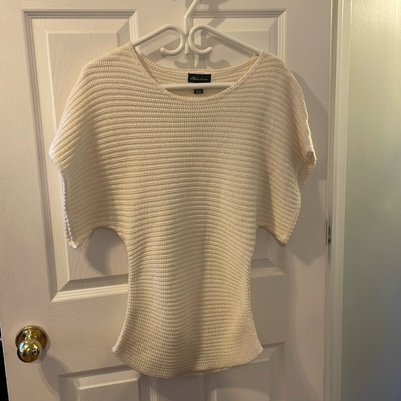 White Knit Wing Sleeve Top Small - Picture 1 of 4